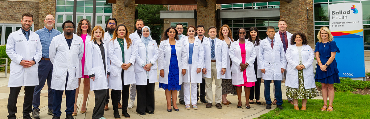 Group photo of 2025 Johnston Memorial Hospital Family Medicine Residents