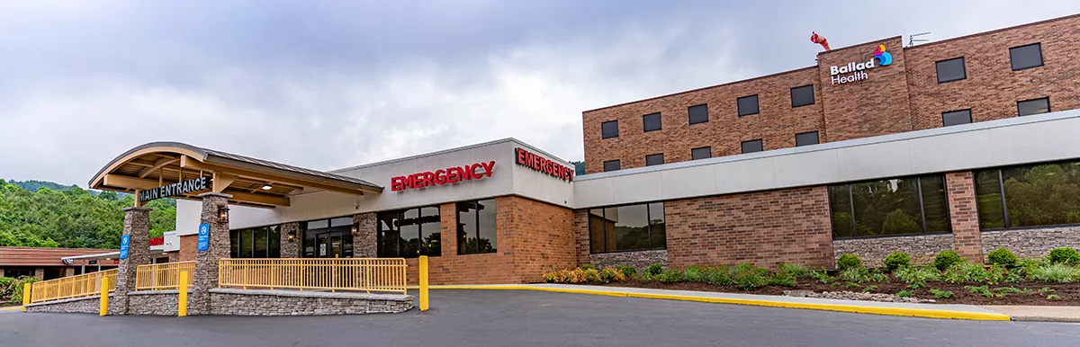 Lee County Community Hospital exterior front entrance