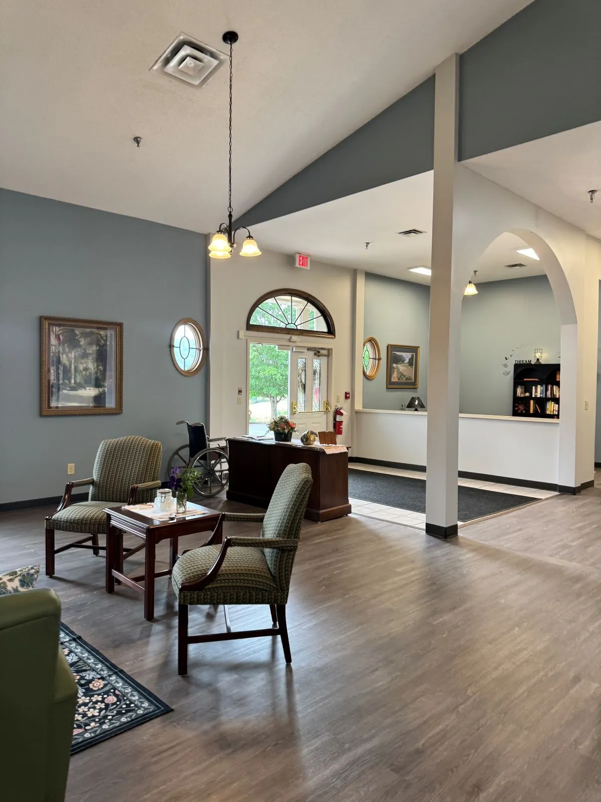 McGlothlin-Street Hospitality House main room