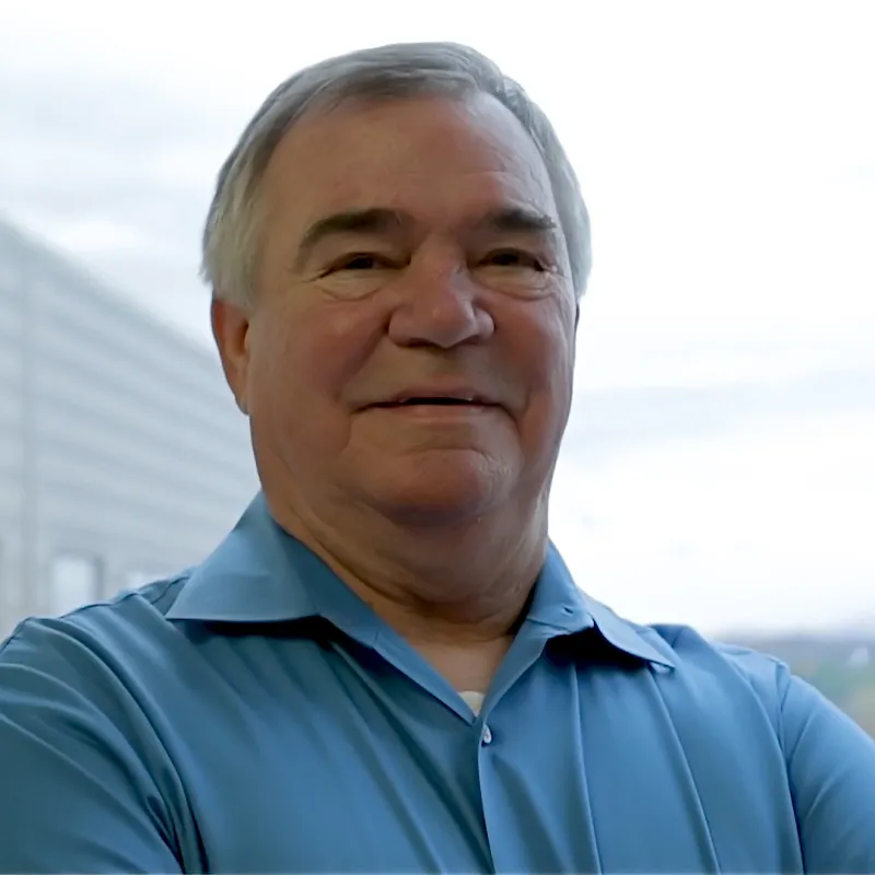 Portrait of Mike Horton, lung cancer survivor